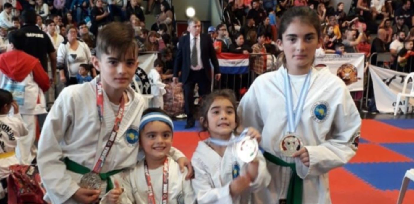 1558828649250.jpeg?scaleY=1&x=9&y=248&width=764&rotate=0&scaleX=1&height=382&ow=774&oh=1032&&cw=1920&ch=950