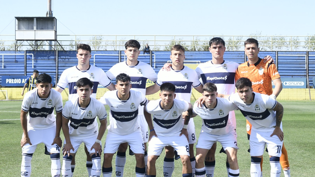 gimnasia le ganaba al lider en rosario, pero perdio la chance de ser puntero