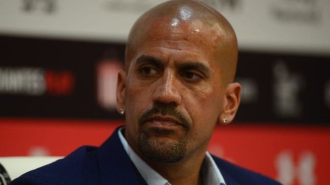 veron defendio a diaz y apunto contra la dirigencia de gimnasia: verse antes de hablar