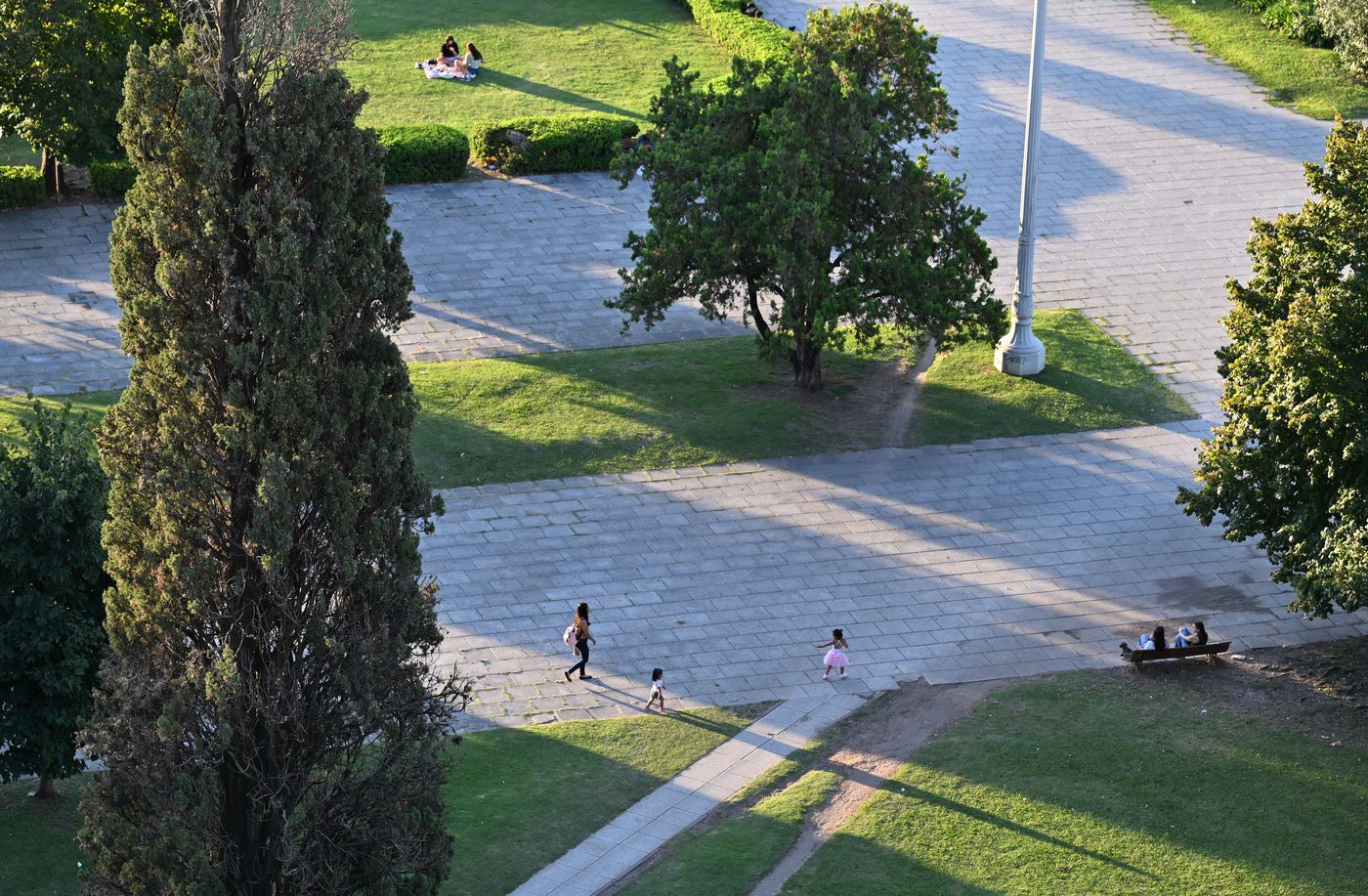 Plaza Moreno (2).JPG