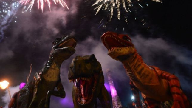 protocolos y quemas online: la propuesta de un grupo que arma munecos de fin de ano