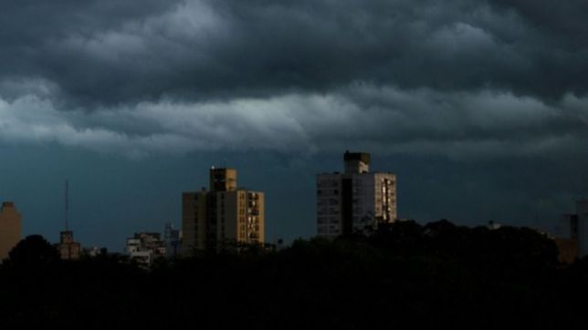 la impresionante foto que muestra como llego la tormenta a la plata
