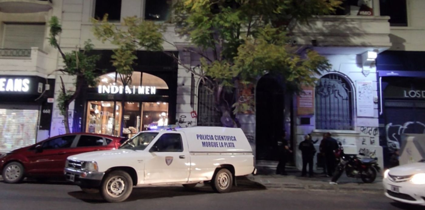 Muerte en el gimnasio de 49 entre 8 y 9