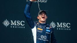 franco colapinto gano su primera carrera en formula 2 con una impresionante maniobra en la ultima vuelta