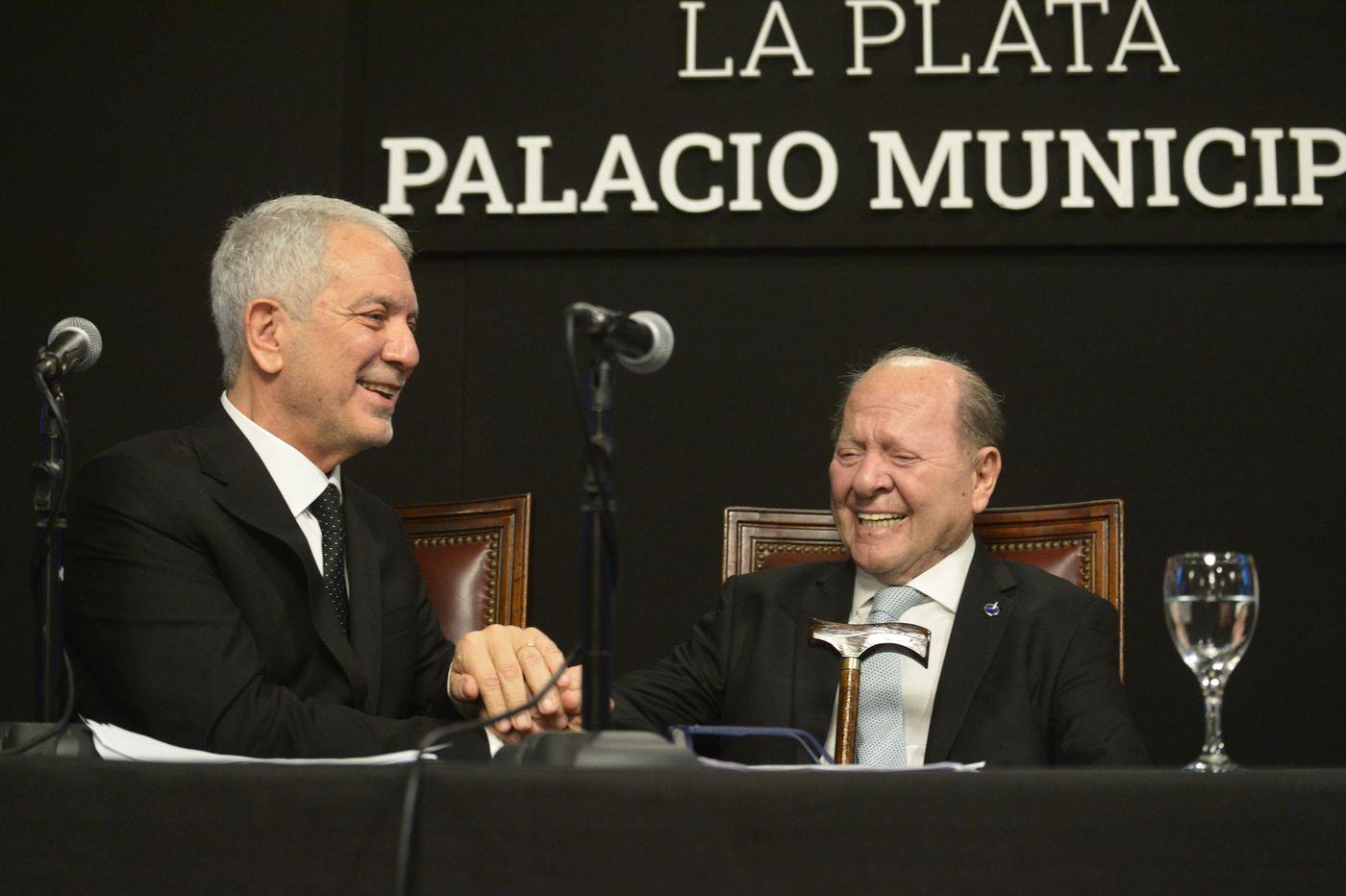 Julio Alak entregó el reconocimiento a Raúl Kraiselburd y destacó 