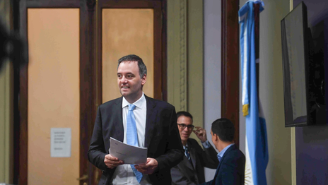 El Gobierno redujo en un 80% los sueldos de los funcionarios de cargos más altos en la ARCA