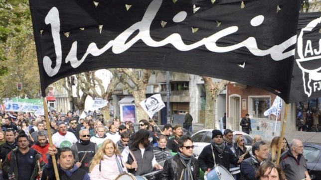 los judiciales aceptaron la oferta de la provincia y cerraron la paritaria 2020