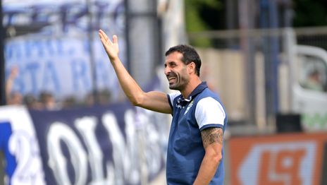 Zaniratto quedó a una firma de ser el DT de Gimnasia para el 2026 Zaniratto quedó a una firma de ser el DT de Gimnasia para el 2026