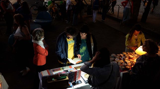 la tormenta que llega a la plata obligo a reprogramar la noche de las ferias
