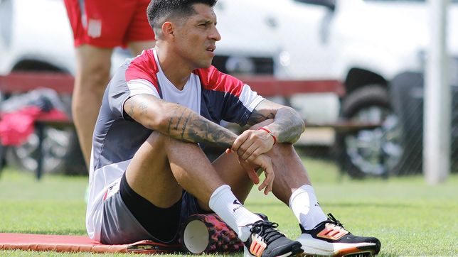 todas las fotos del primer entrenamiento de enzo perez en estudiantes