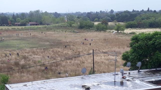 crece la tension por una toma de tierras que volvio a ser desalojada en la plata