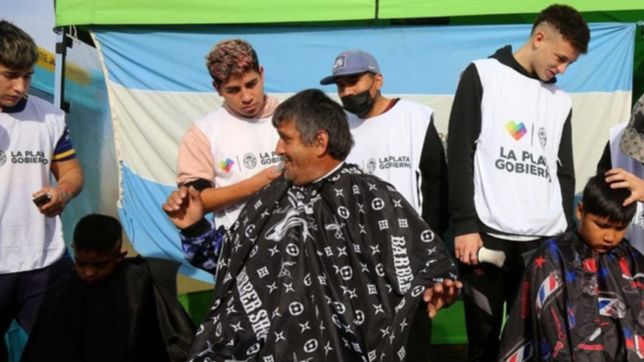 vacunacion, tramites y servicios: barrio x barrio llega a los hornos