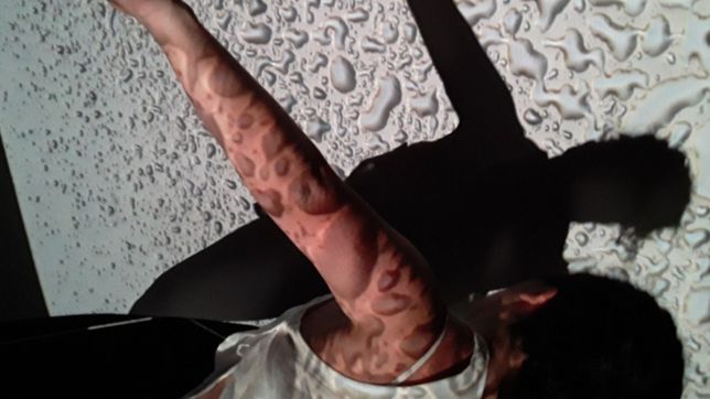 lo que se escapa, una obra gratuita y experimental en el coliseo podesta