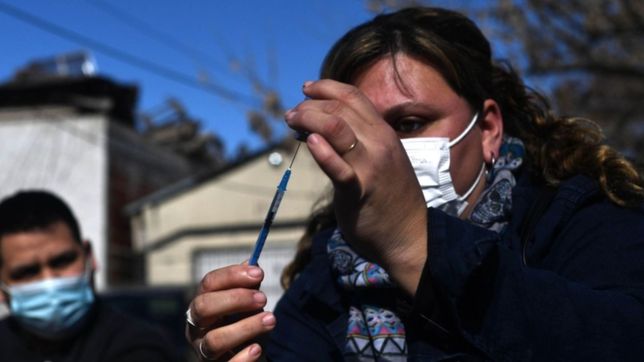 la advertencia de una medica de la plata frente al covid-19: con dos dosis no alcanza