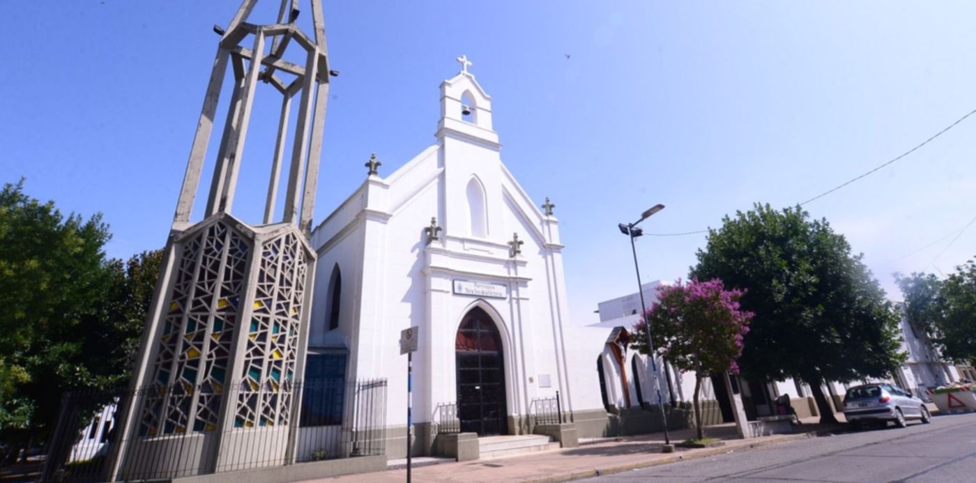 1579526975168.jpg?x=4&y=247&width=1499&height=749&rotate=0&scaleX=1&scaleY=1&ow=1500&oh=996&&cw=1920&ch=950