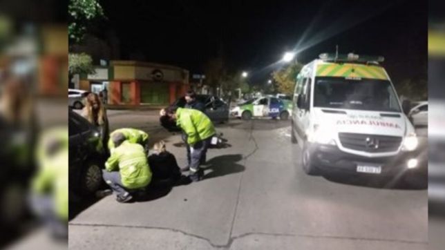 iba en moto, choco con un auto en la plata y un nene se salvo de milagro