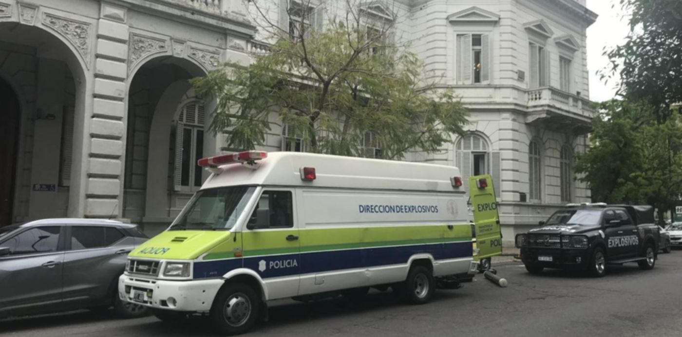 1540479418776.jpg?y=182&height=635&scaleX=1&x=7&rotate=0&scaleY=1&ow=1280&oh=959&width=1270&&cw=1920&ch=950