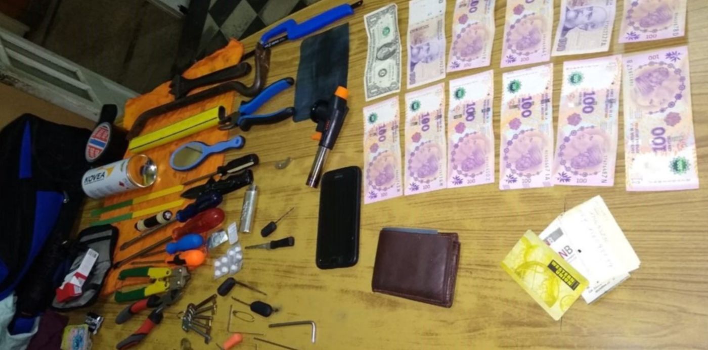 1567113485182.jpg?x=2&rotate=0&scaleX=1&scaleY=1&ow=1280&y=153&width=1275&height=638&oh=877&&cw=1920&ch=950