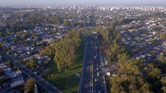 la unlp presento un proyecto para sumar dos bajadas a la autopista la plata-buenos aires