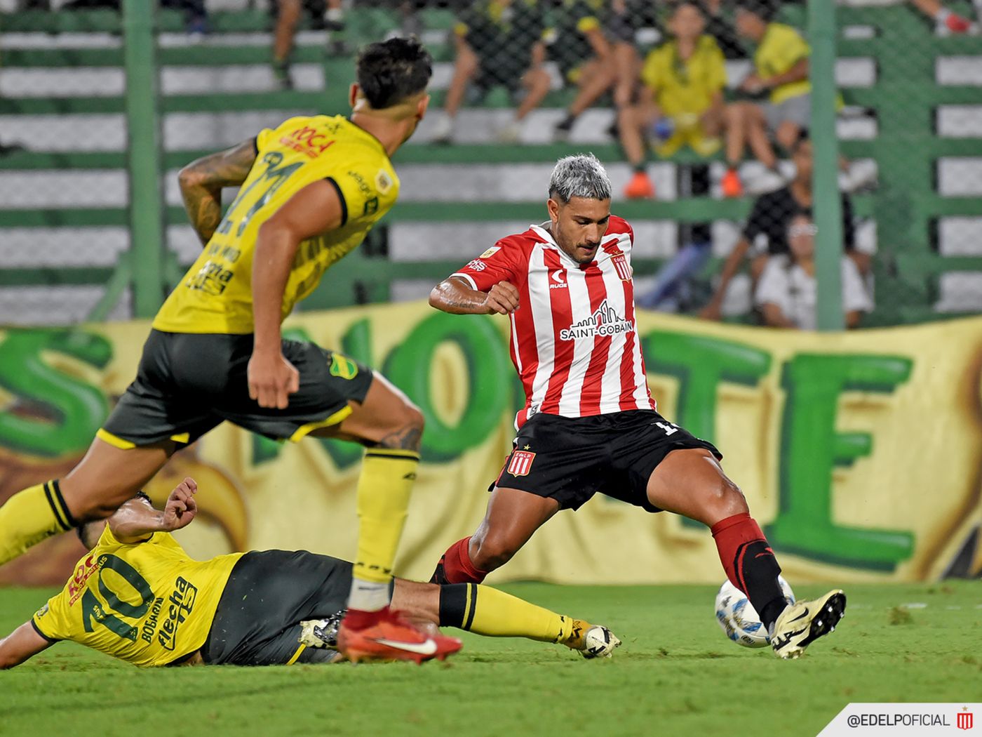 Estudiantes Defensa Mancuso