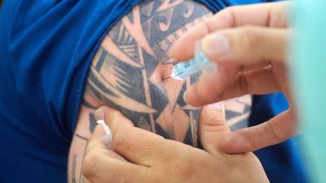 asi comenzo la vacunacion con la segunda dosis de la sputnik v en el hospital san martin