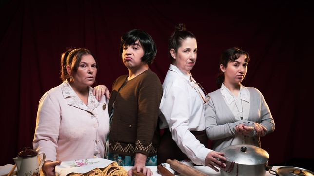 la obra el olor de la oscuridad llega a la plata para presentarse en el altillo del sur