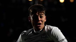 benjamin dominguez llego a italia y tuvo un recibimiento especial benjamin dominguez llego a italia y tuvo un recibimiento especial