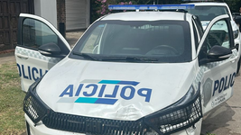 dos ladrones intentaron escapar de un control y cayeron en un zanjon dos ladrones intentaron escapar de un control y cayeron en un zanjon