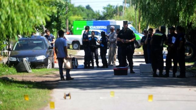 discusiones, un incendio y 24 disparos: las claves de un nuevo crimen en la plata