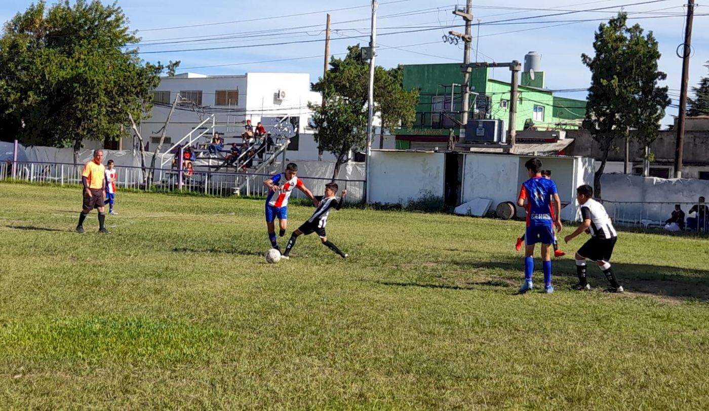 Los jugadores de las divisiones infantiles de la LAPF podrán realizarse estudios con profeisonales de la UNLP