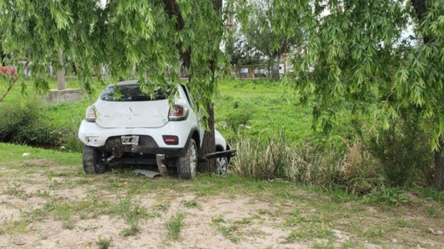 curioso giro en el caso del penitenciario profugo: habia vendido el auto y buscan a quien manejaba