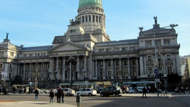 diputados oficialistas y opositores analizan la conformacion de las comisiones de este ano