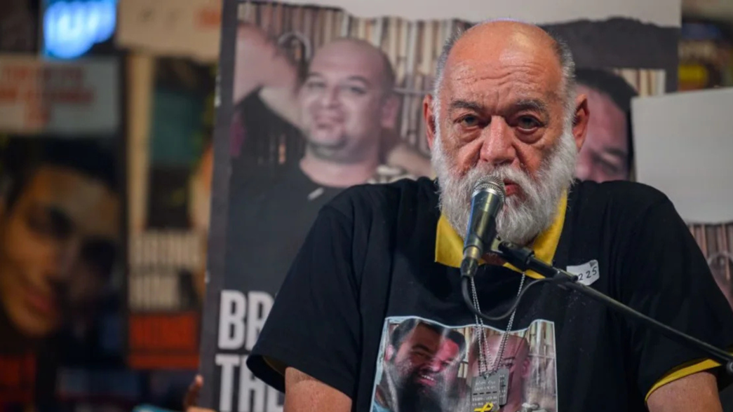 La dramática espera del exdirector de una escuela de La Plata por uno de sus hijos secuestrado por Hamas