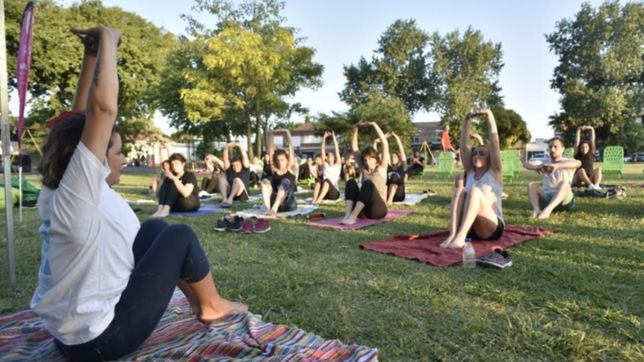 gimnasia, yoga y ritmos latinos: las actividades deportivas gratuitas para este verano