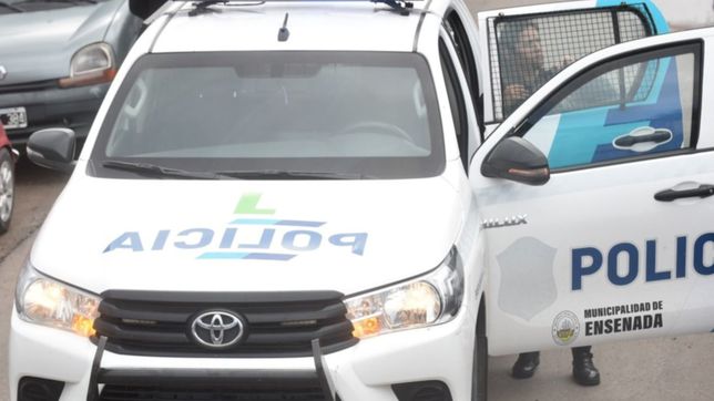 conmocion y misterio por el hallazgo de un hombre muerto en el interior de su casa