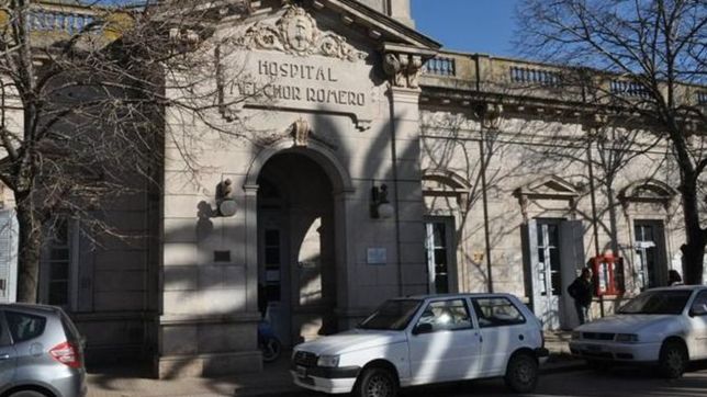 arreglaba el auto y un hombre lo baleo sin mediar palabra: investigan una vieja disputa