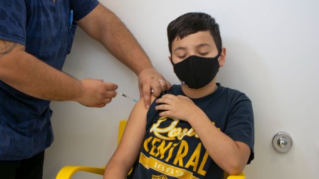 provincia amplio la vacunacion libre con terceras dosis a todos los mayores de 12 anos