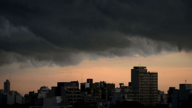 alerta por la posible llegada de tormentas a la plata