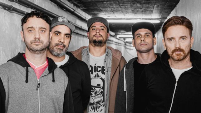 eterna inocencia llega a la plata y presenta su ultimo disco ?no bien abran las flores