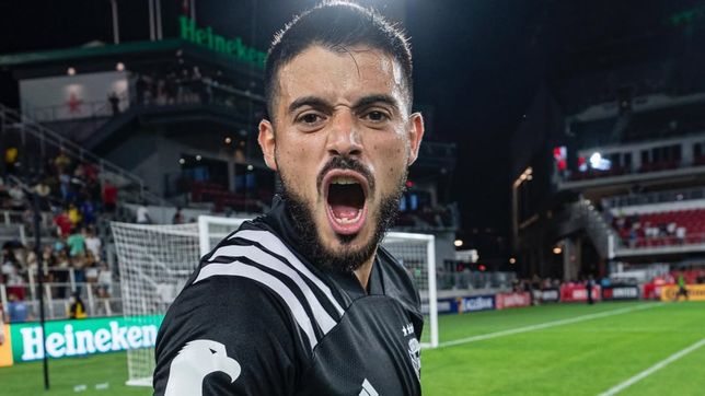 dos dias en avion y cinco paises: la maratonica travesia de junior moreno hasta la plata