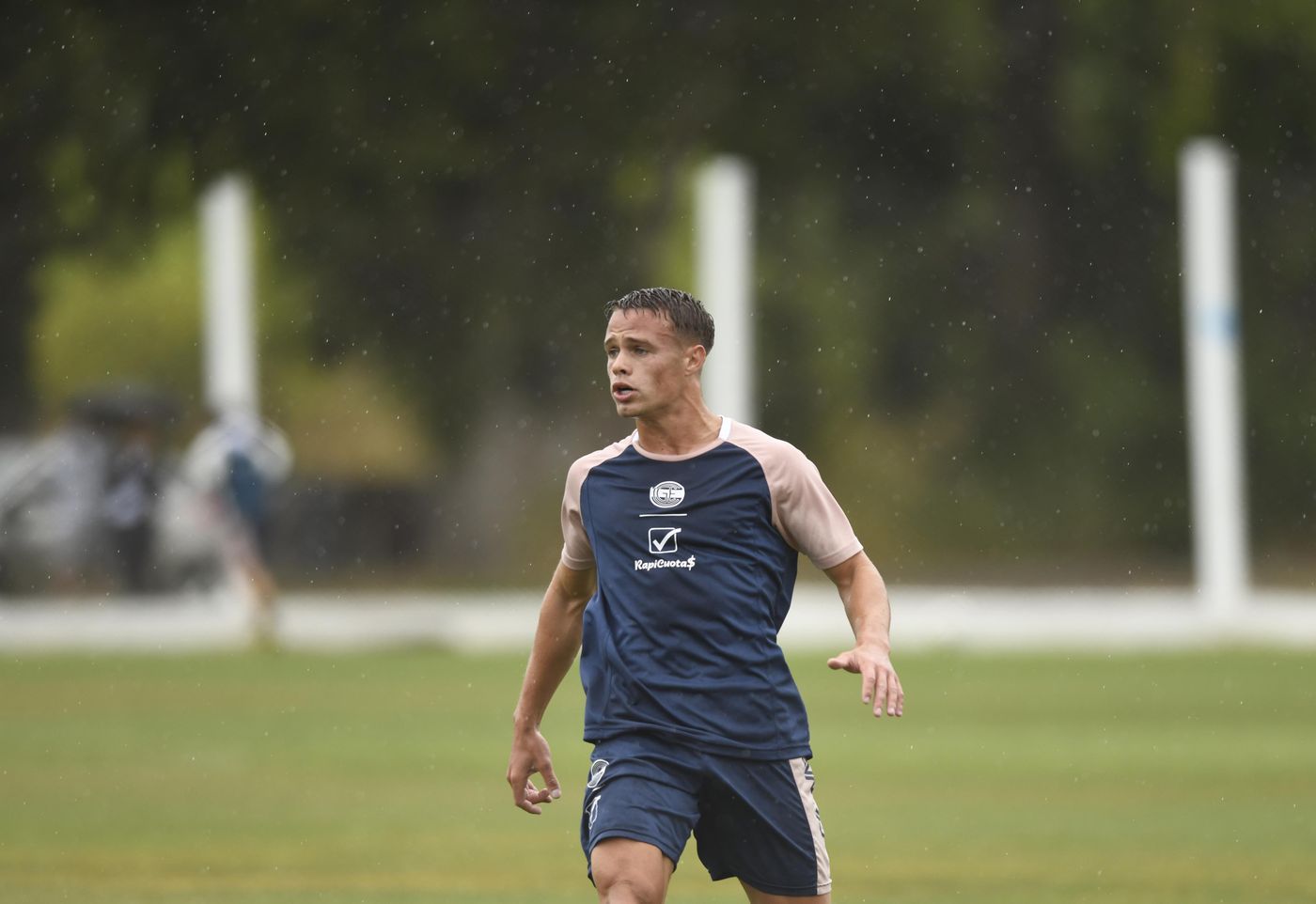 Gimnasia entrenamiento Estancia Chica pretemporada Nacho Miramón