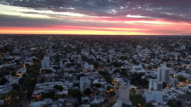 un extrano ruido sacudio a la plata en plena madrugada de cuarentena
