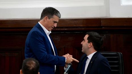 Los taxistas formalizaron su pedido para echar a Juan Pablo Allan de la comisión de Transporte