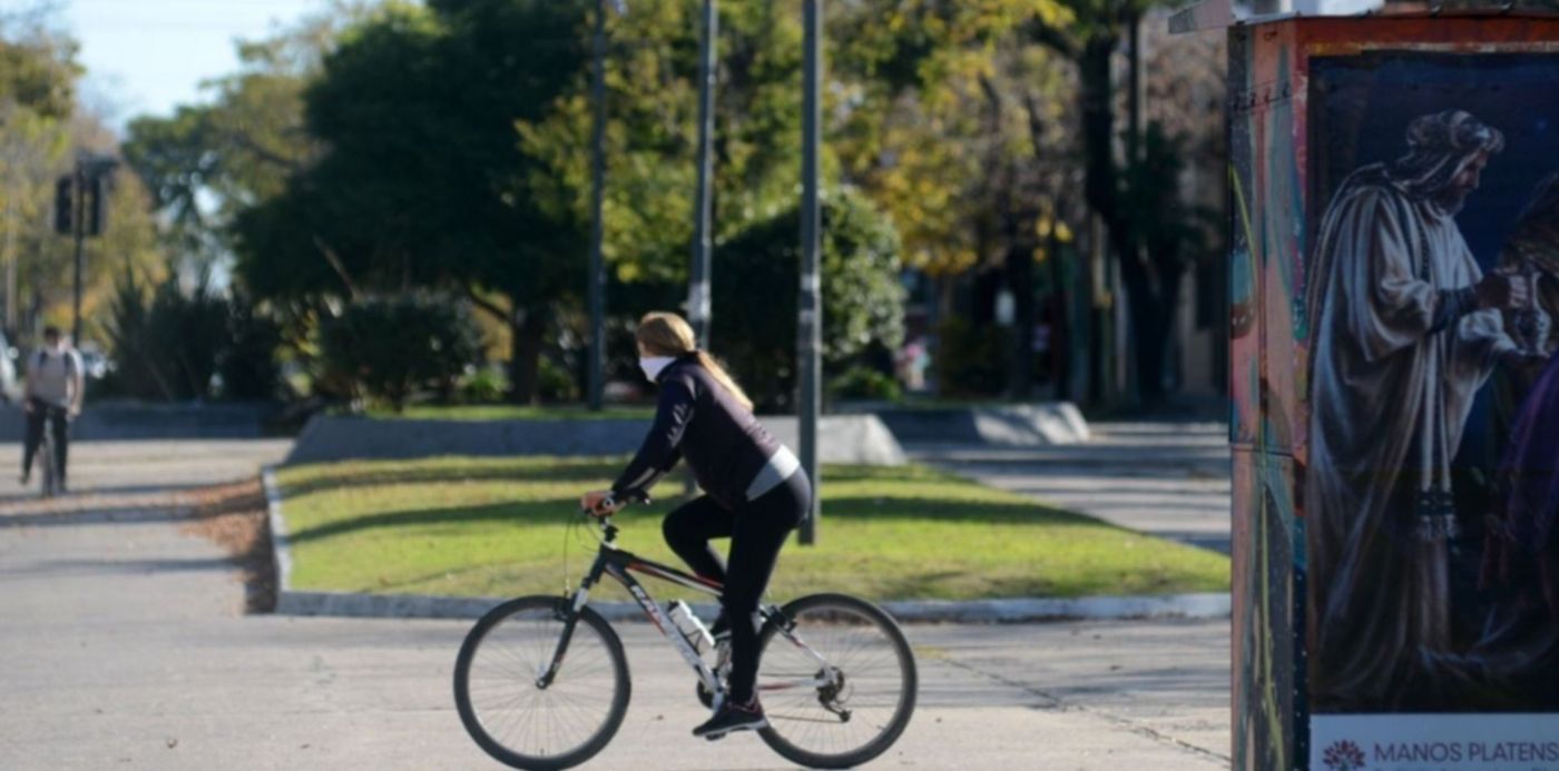 1589743611580.jpeg?rotate=0&scaleY=1&ow=1280&oh=855&x=0&width=1266&height=633&scaleX=1&y=200&&cw=1920&ch=950