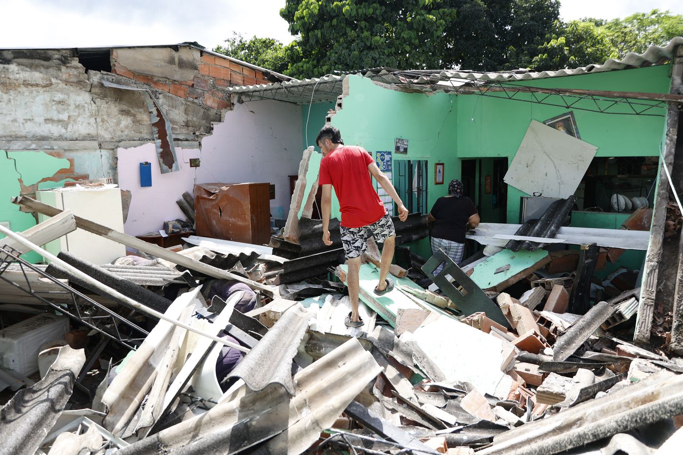 El terremoto de magnitud 7,4 sacudi&oacute; Colombia y provoc&oacute; graves da&ntilde;os en varias regiones