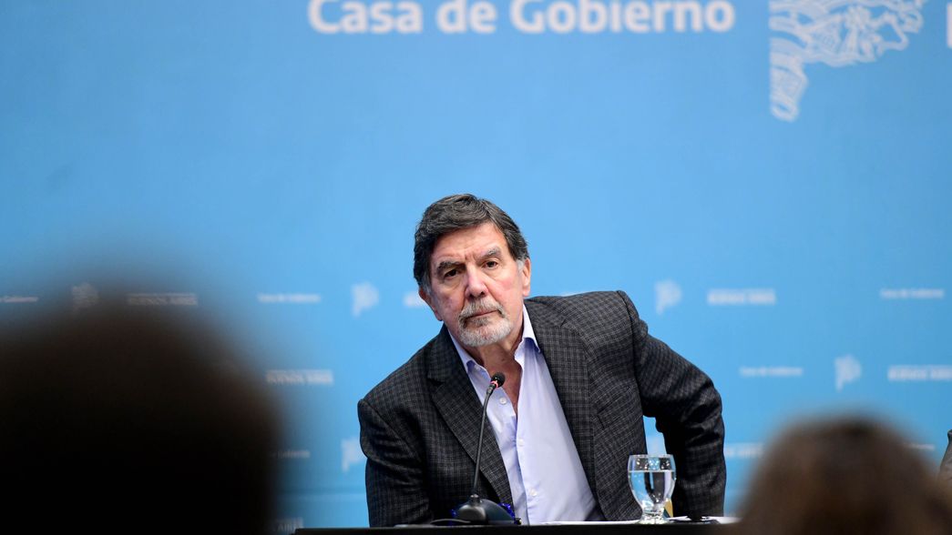 El ministro de Educación bonaerense habló sobre la crisis de las universidades y apuntó contra Milei