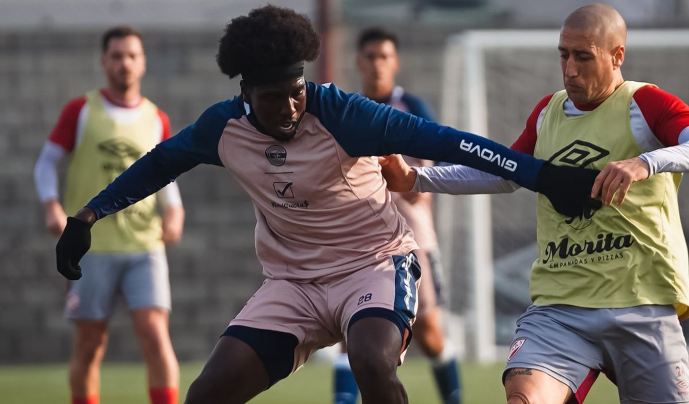 Jan Hurtado Gimnasia amistoso Argentinos Juniors.png
