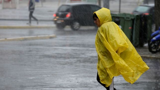 ya llueve en la plata y hay alerta por la llegada de una fuerte tormenta
