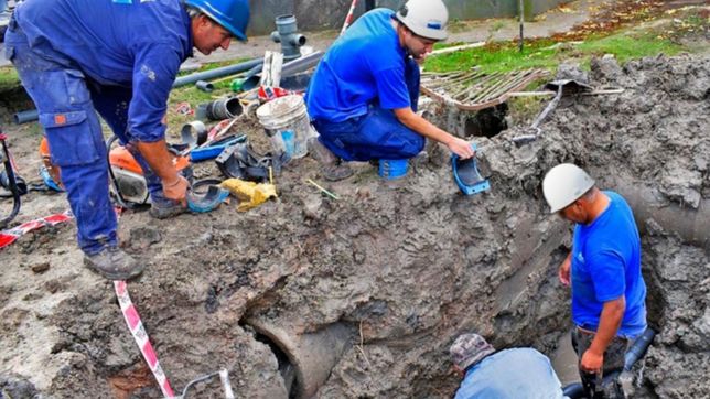 absa anuncio obras y adelanto que podria faltar agua en la zona norte de la plata
