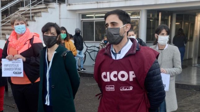 tension en salud: medicos y enfermeros reclaman por mas insumos de manera urgente